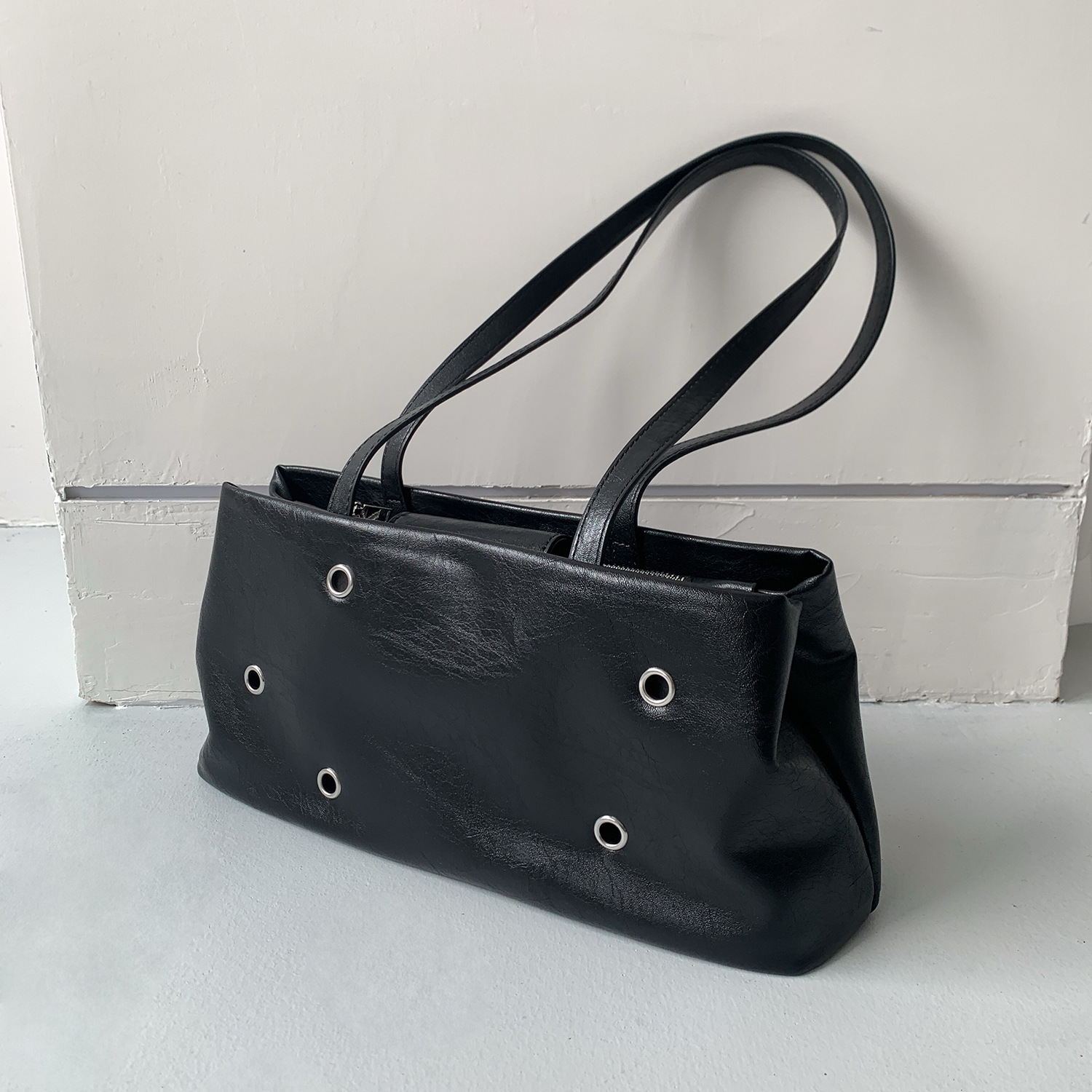 Luxury Bags Office - Borsa a Tracolla con Rivetti per