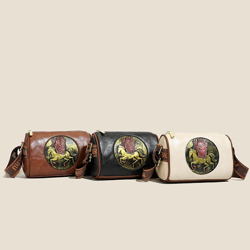 Nuova Borsa a Tracolla in Pell - Luxury Bags Hand Painted recensione e prezzo