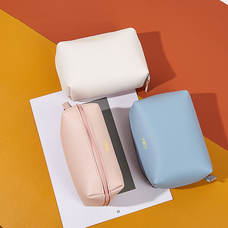 Borsa per cosmetici in pelle P - Luxury Bags Names recensione e prezzo