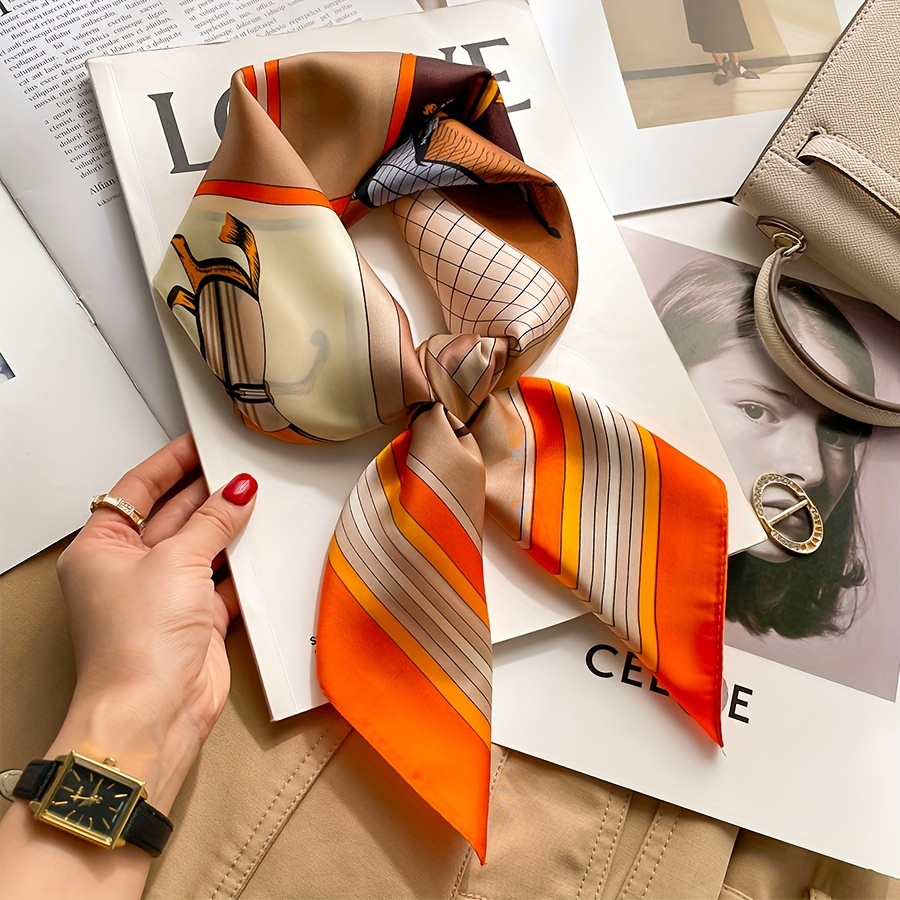 Sciarpa quadrata di seta model - Luxury Bags Office recensione e prezzo