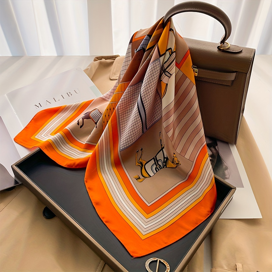 Sciarpa quadrata di seta model - Luxury Bags Office recensione e prezzo