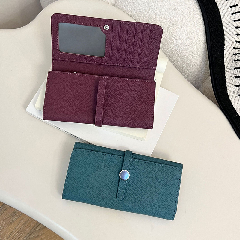 Portafoglio Lungo di Lusso in  - Luxury Bags Names recensione e prezzo
