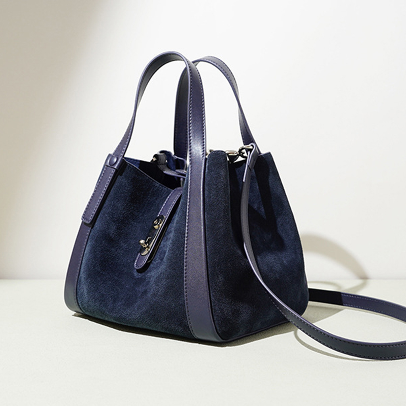 Borsa a mano in pelle scamosci - Luxury Bags Names recensione e prezzo